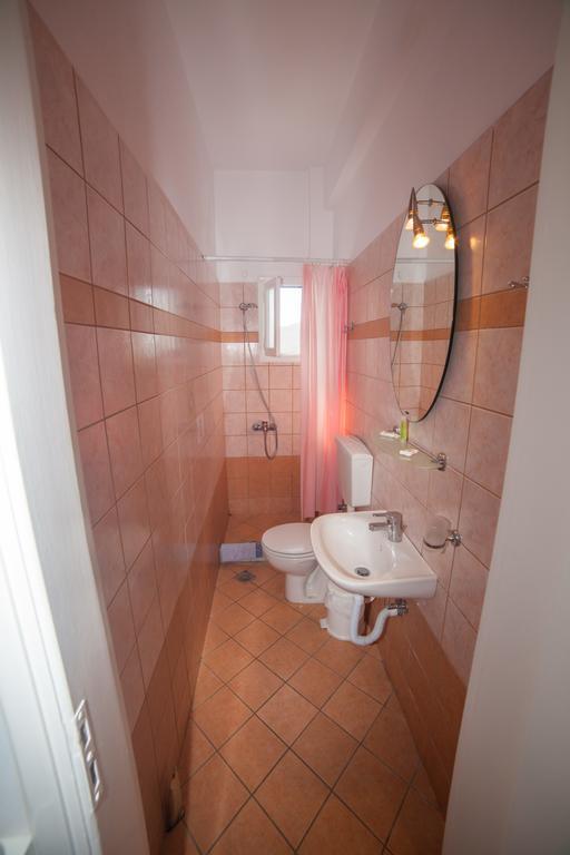 Castelopetra Aparthotel Katapola