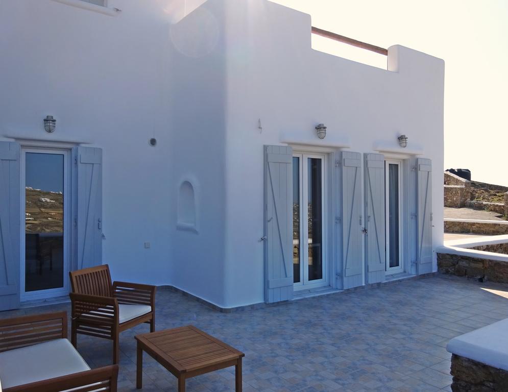 Minimal Houses Mykonos Town