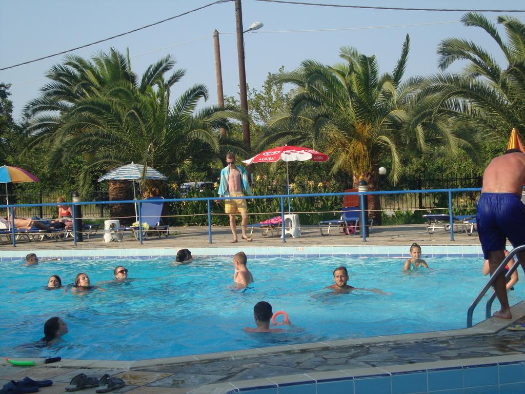 Pantazis Paralia Panteleimonos