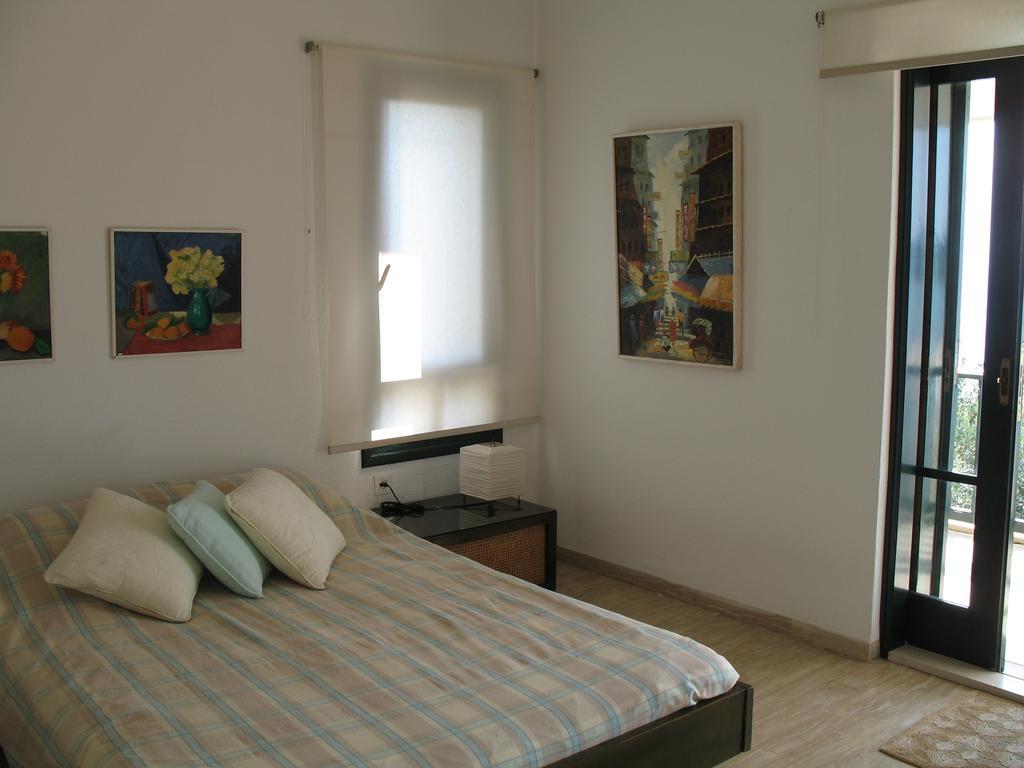 Marlina * Kommeno (Corfu)