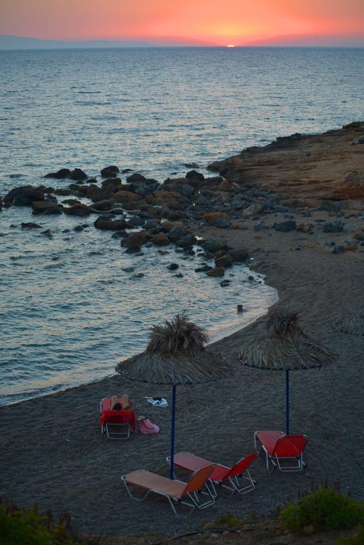 Dionysos Authentic & Village Aparthotel