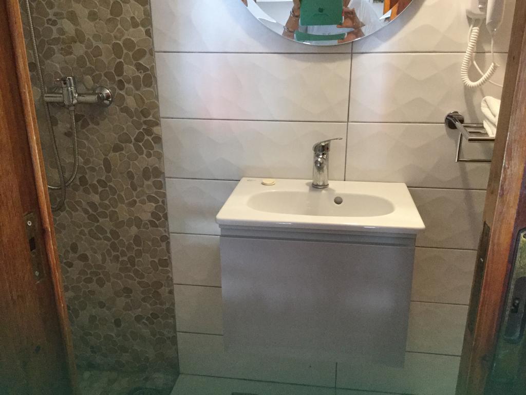 Captain's Aparthotel Symi