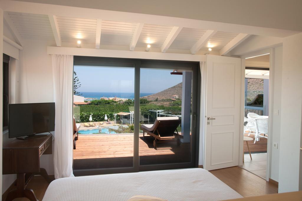 Artemis Village & 4* Stavros (Crete)