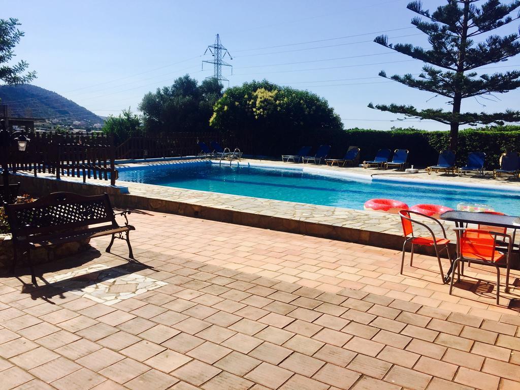 Apartment Ceratonia