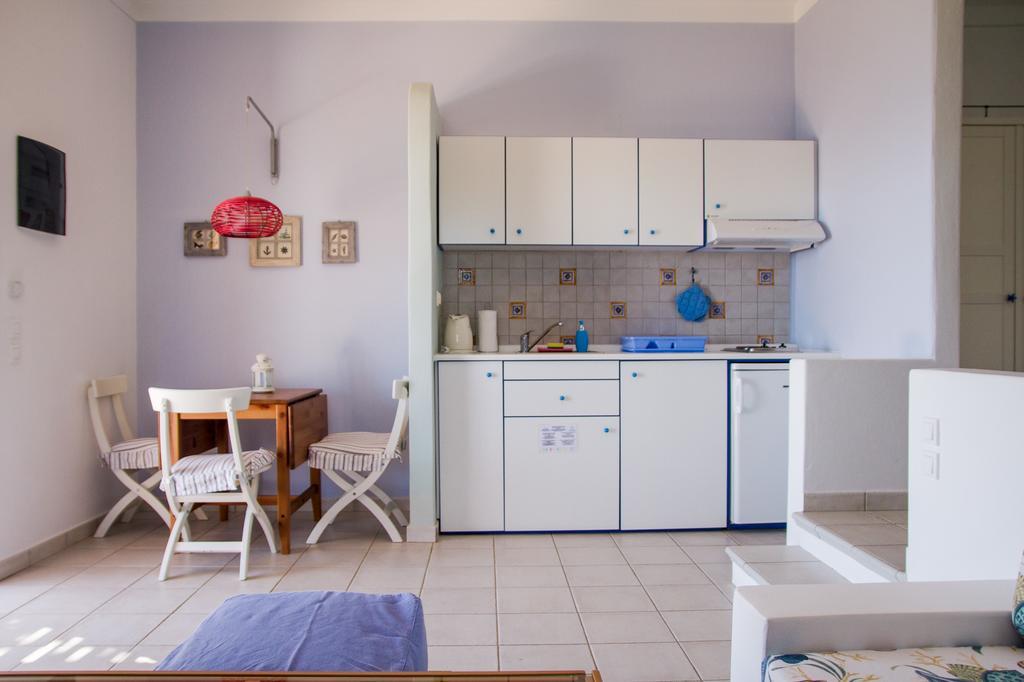 Aparthotel Nefeli 3*