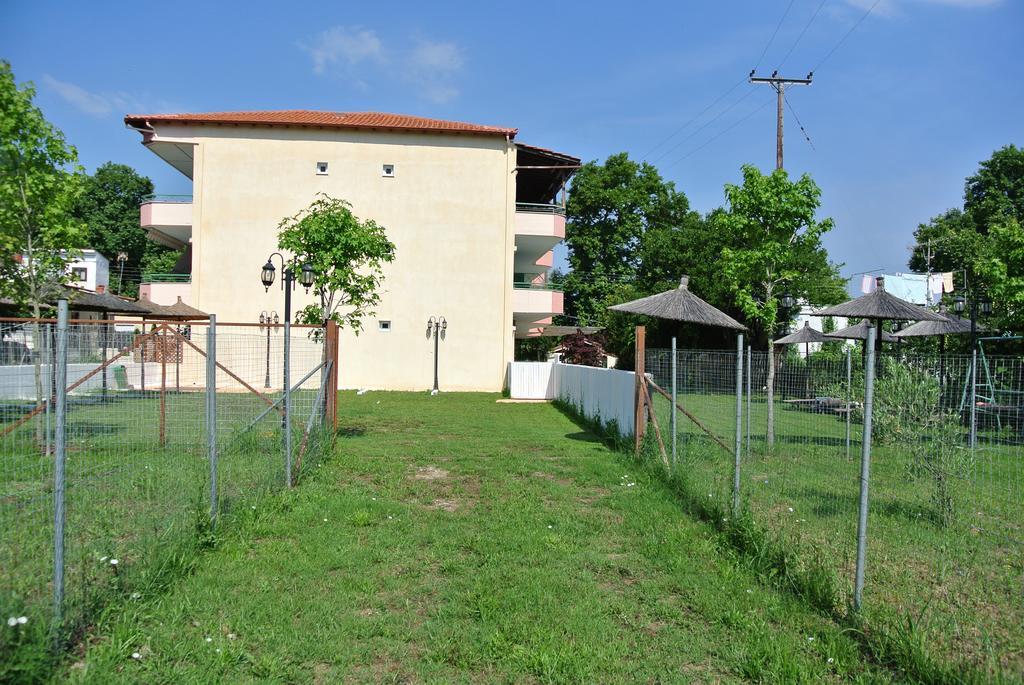 Aparthotel Milies *