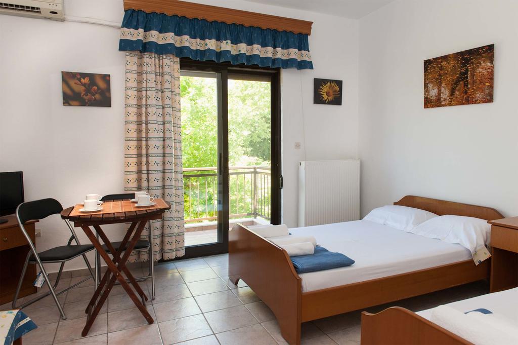 Aparthotel Saonisos