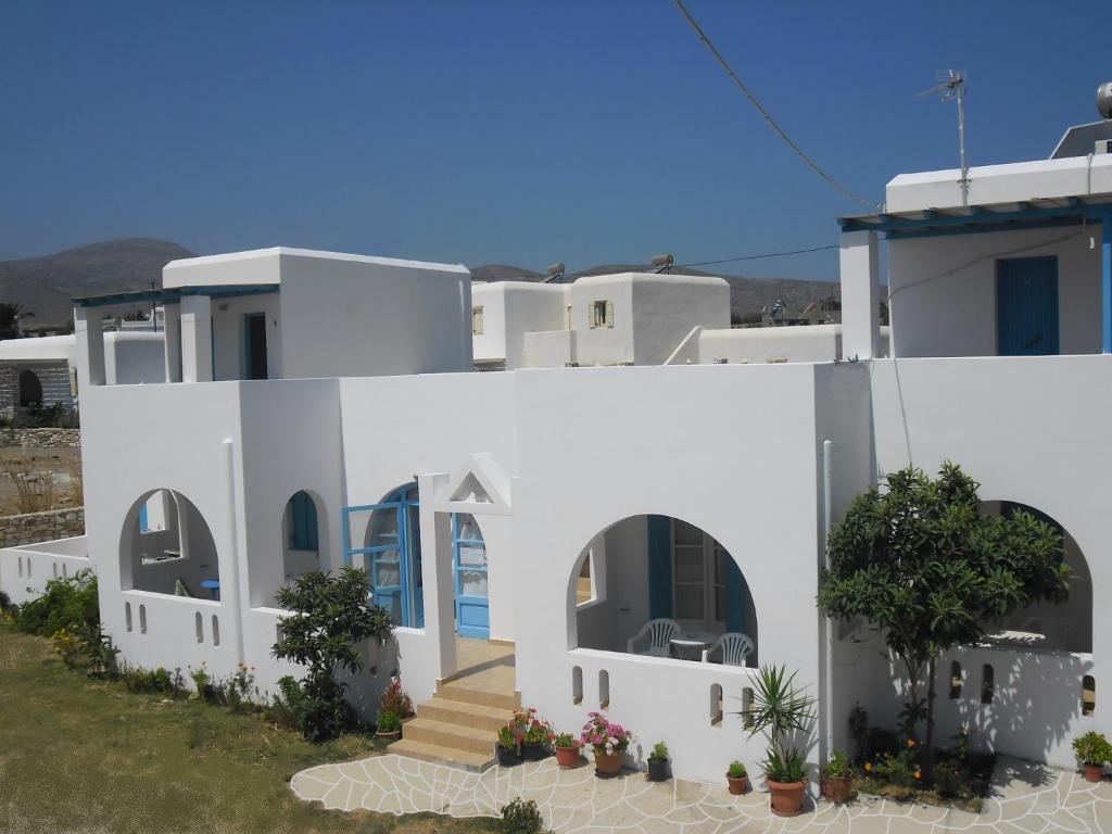 Studios Parian Blu *