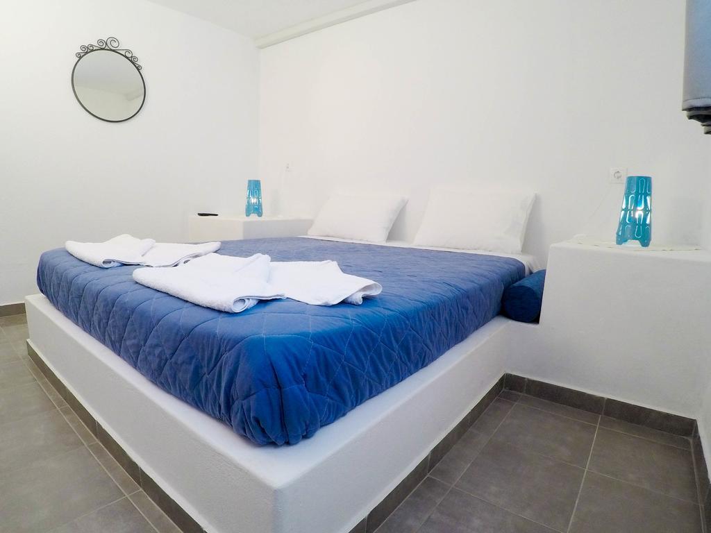 Blue Era Aparthotel Batsi (Andros)