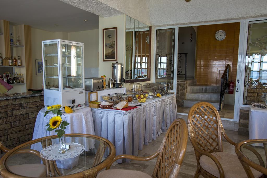 Amfilissos Aparthotel 2*