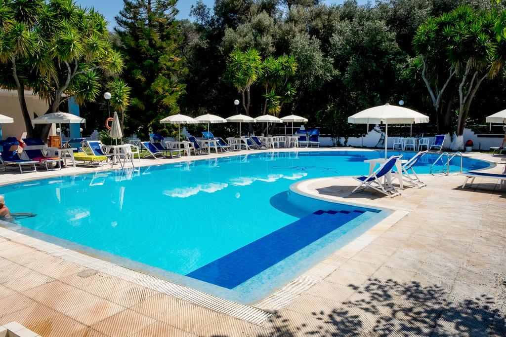 Kalamitsi Beach Camping Village Campsite 2*