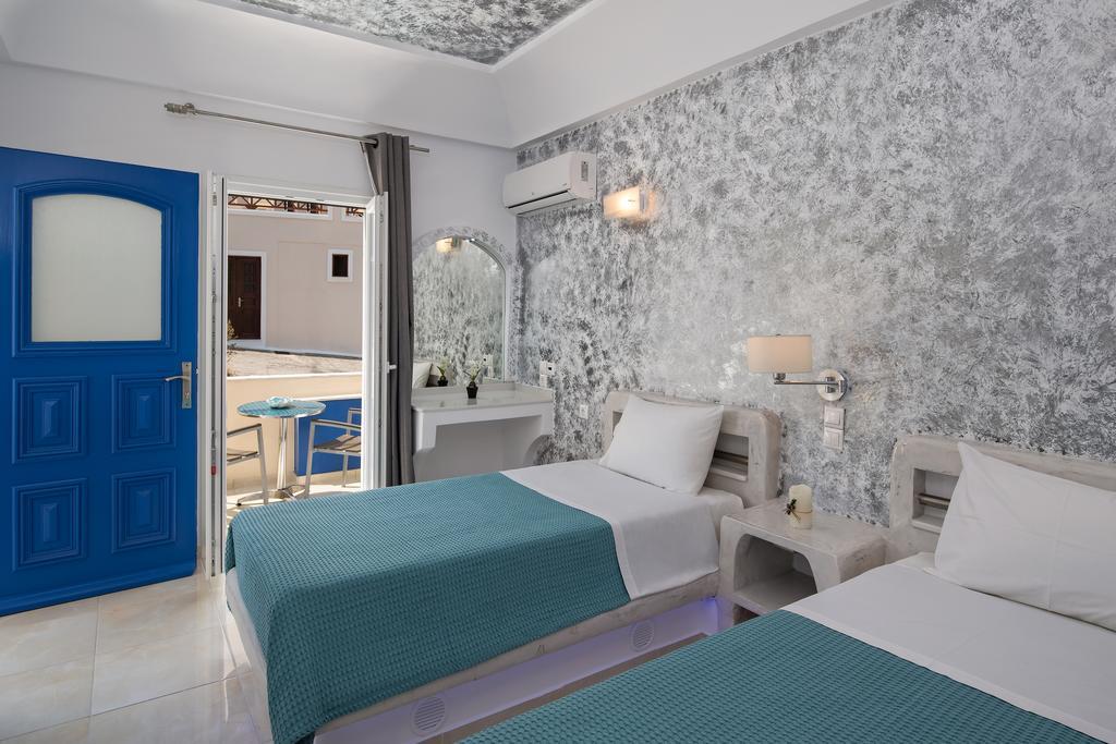Phoenix Aparthotel Fira (Santorini)