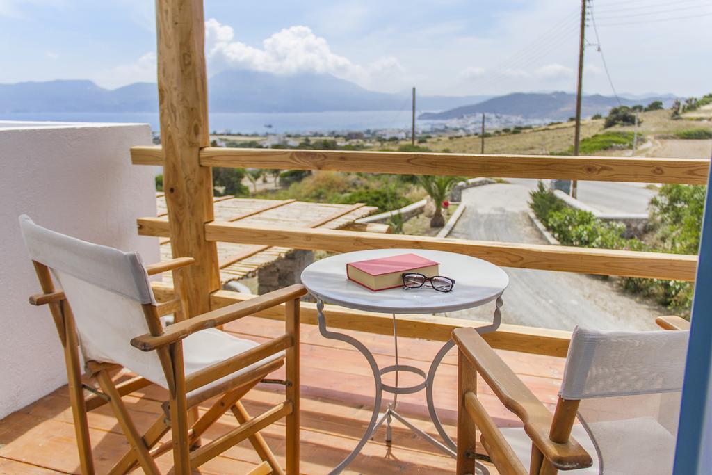 Guest house Faros Milos Island