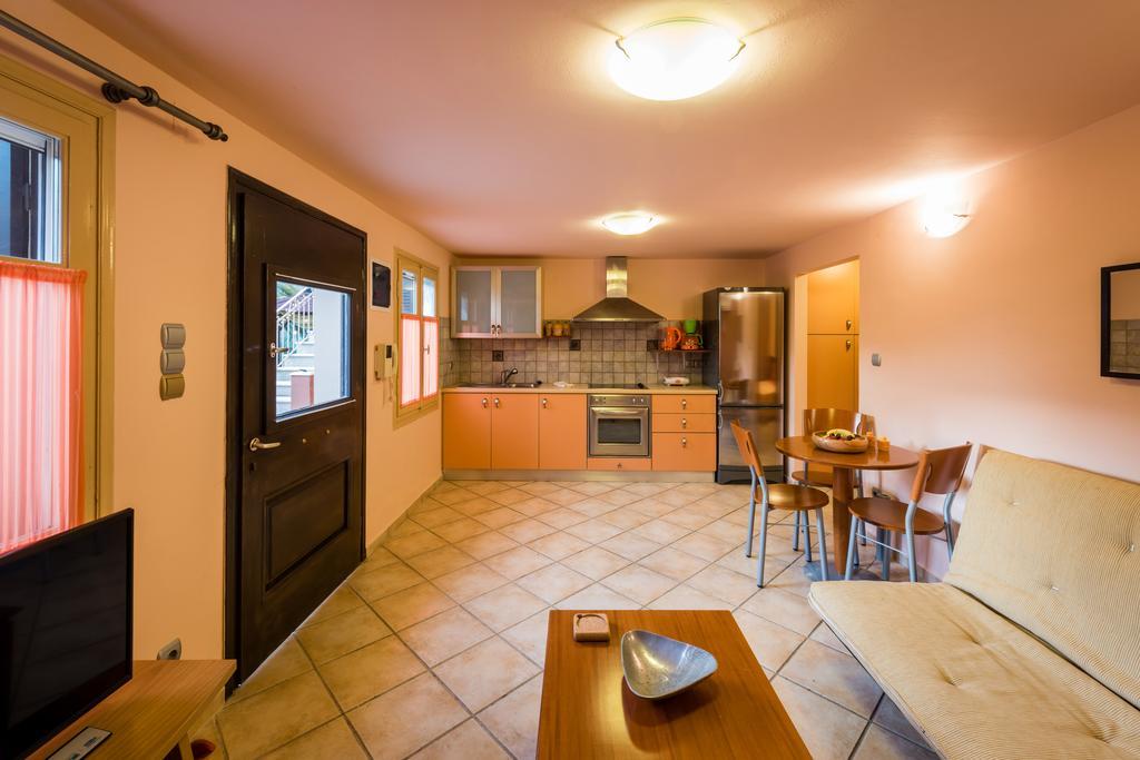 Mazourka Apartment *