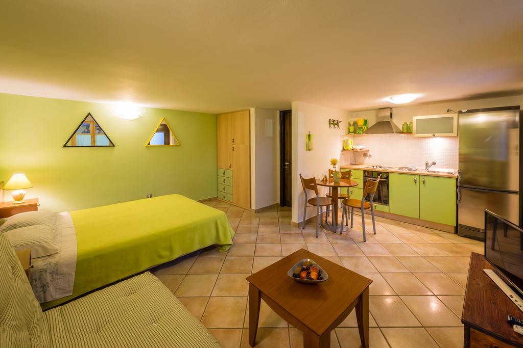 Mazourka Apartment Stavros (Ithaka)