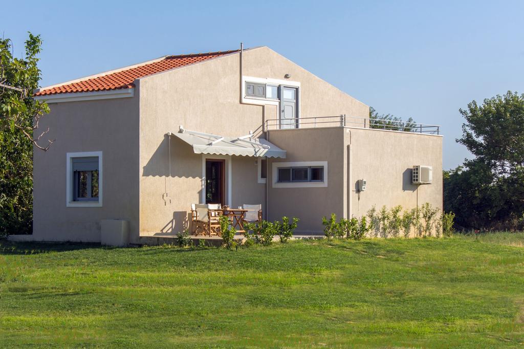 Perivoli House B Holiday home Skala Eresou