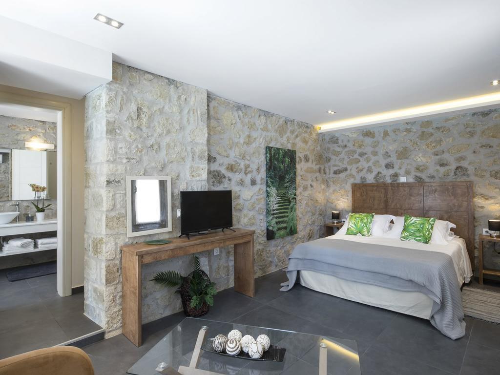 Giovannina Villa *
