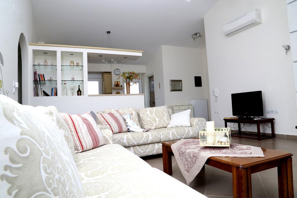 Konstantinos Luxury Apartment