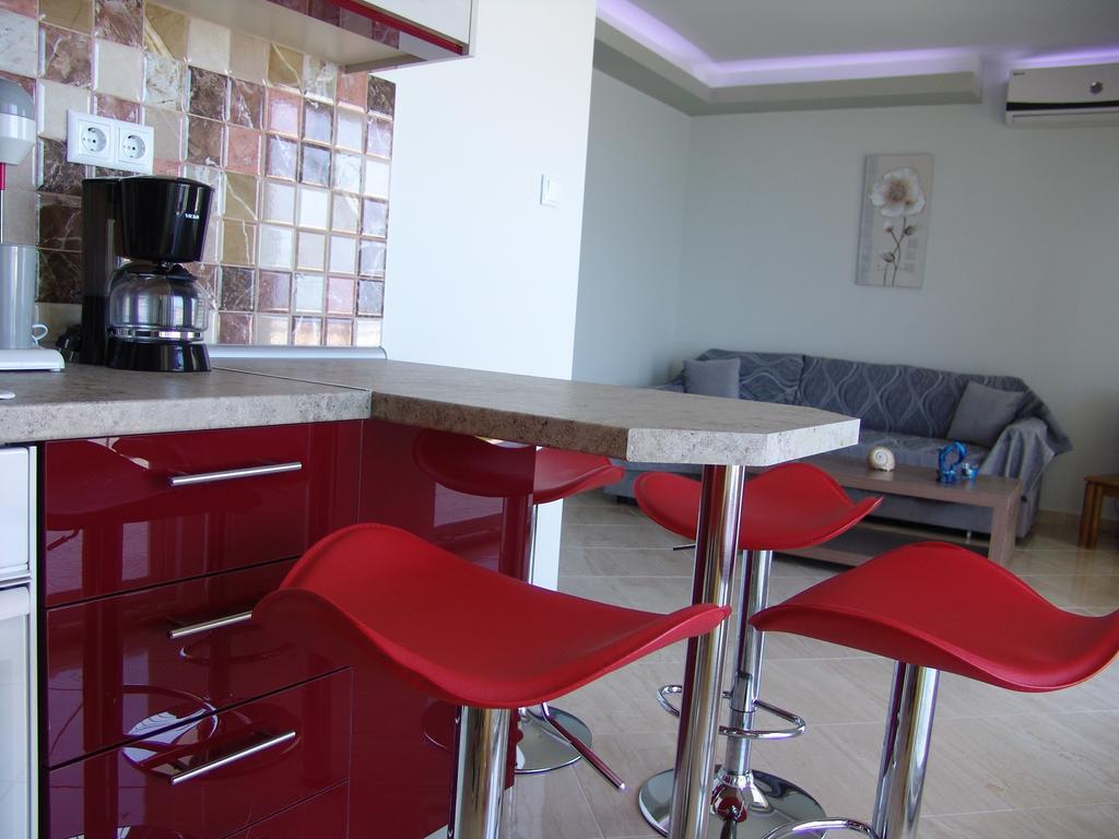 Faros Apartment