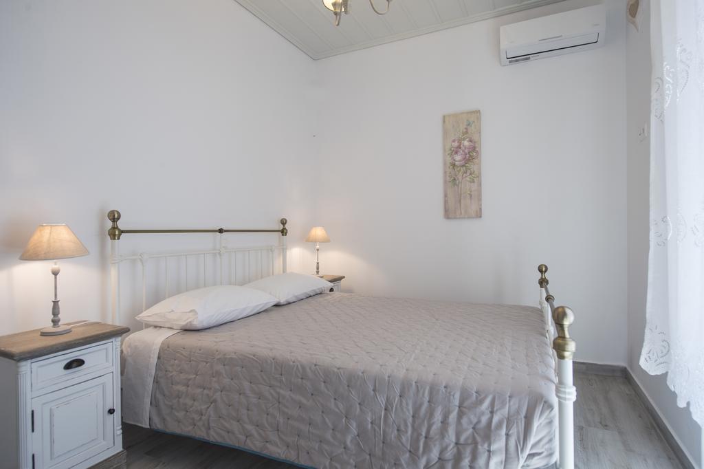 Holiday home Olive Tree House In Parikia