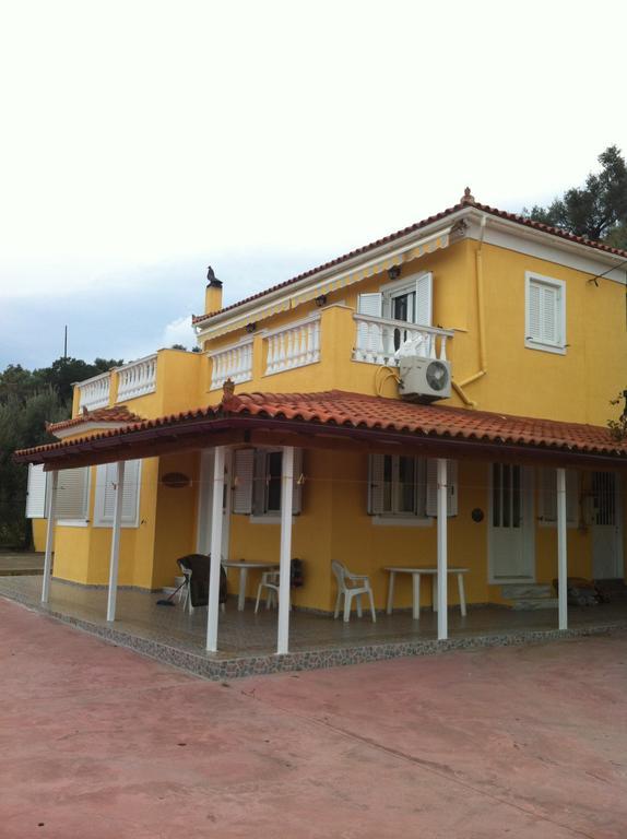 Dafni Villa *