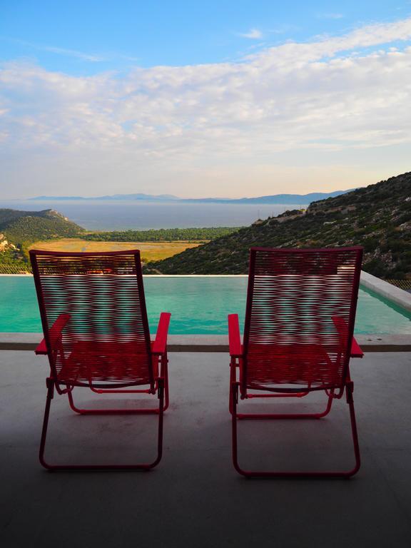 Villa Red Grey Sea View