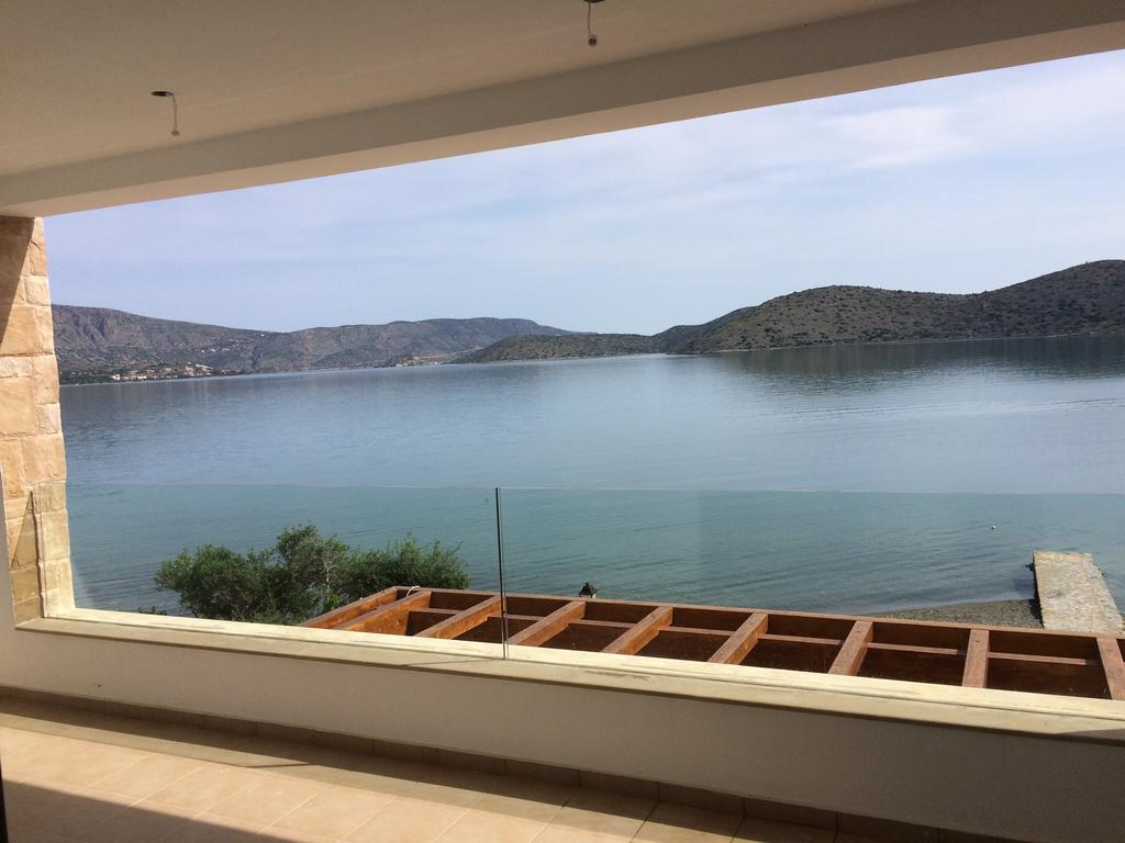 Loula Villa