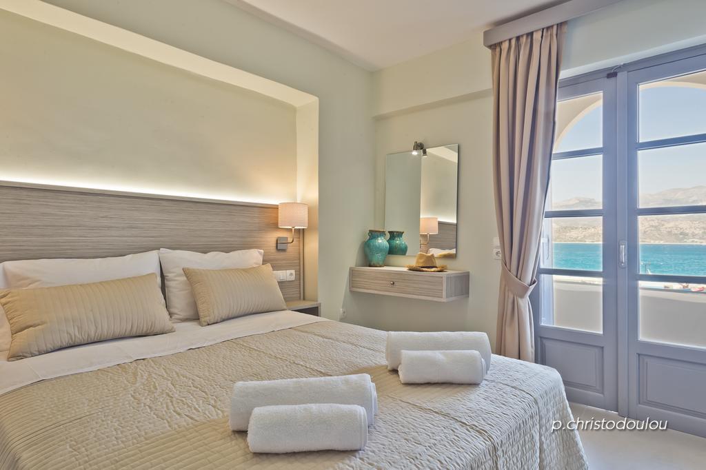 Nereus Luxurious *