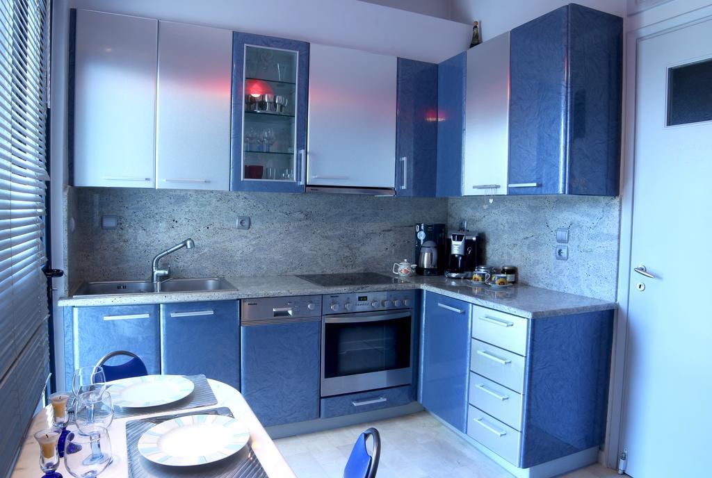 Glyfada Downtown Apartment *