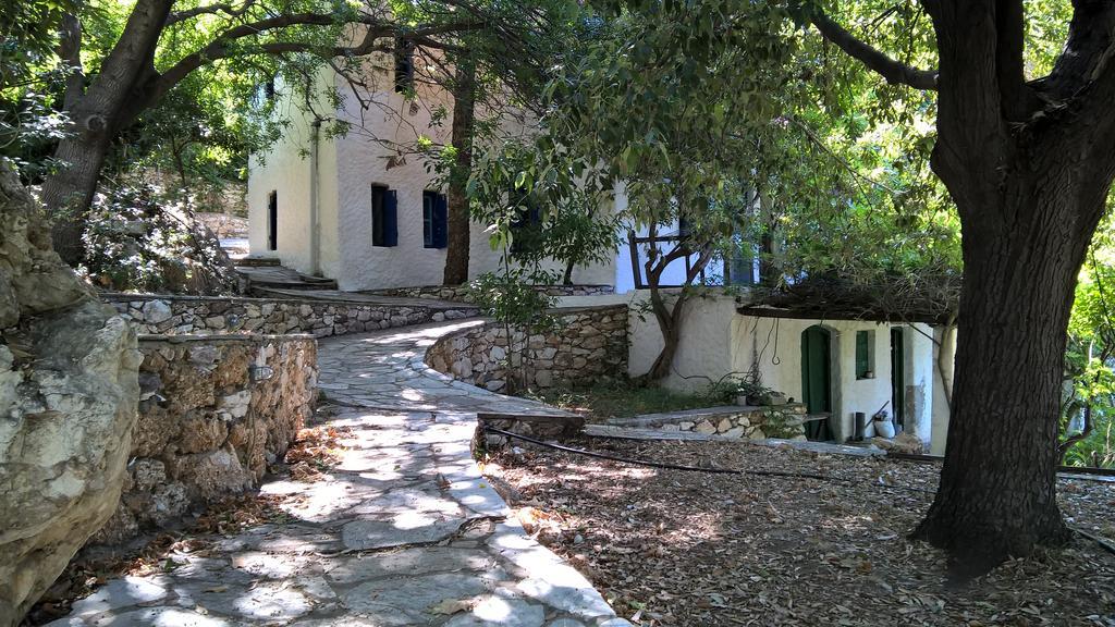 Nyfi Bungalows