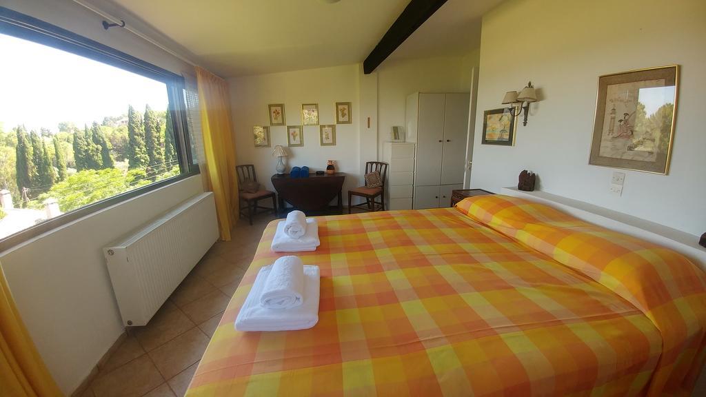Linga Longa With Sea View And Beach Kommeno (Corfu)
