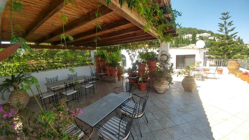 Linga Longa With Sea View And Beach Kommeno (Corfu)