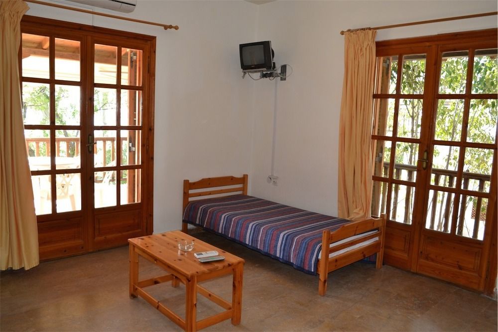 Regos Hotel 3*