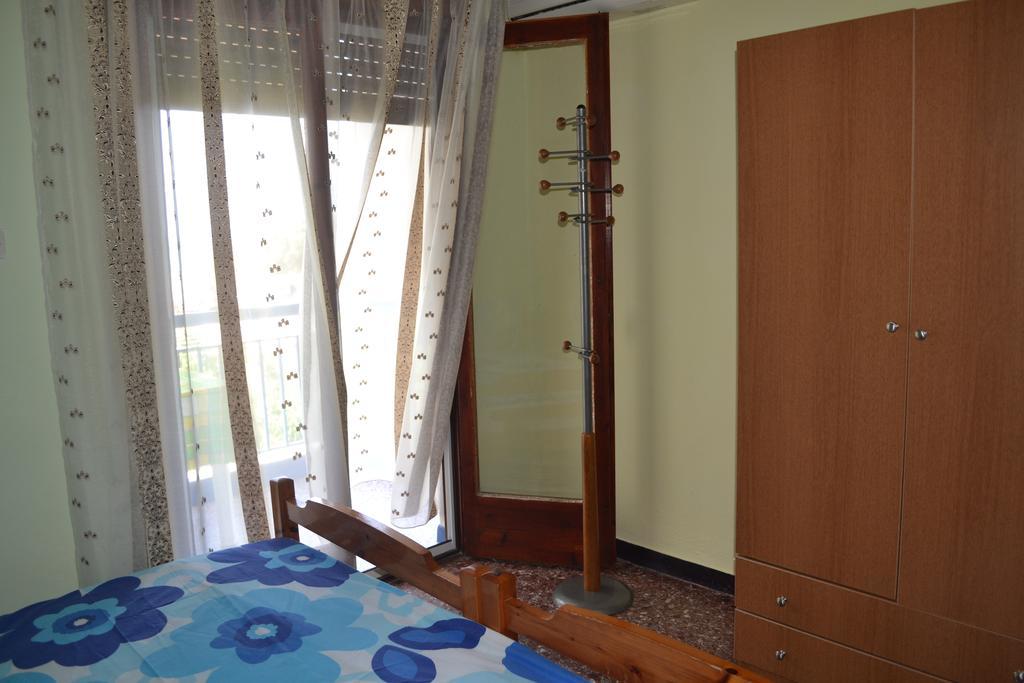 House Souzanna Toroni