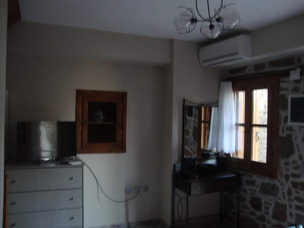 Apartment Homes *