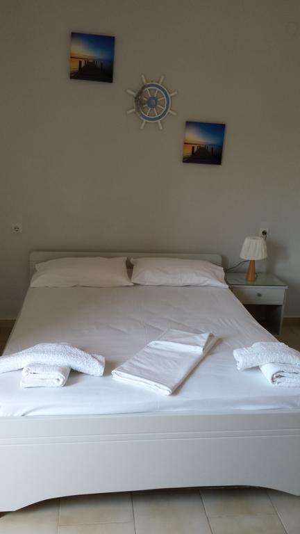 Aparthotel Leonidas *