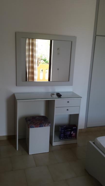 Leonidas Aparthotel Kissamos