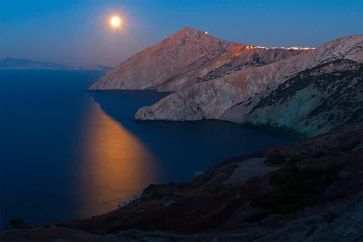 Artemis * Folegandros Town