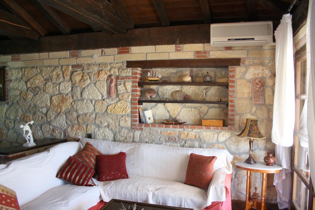 Top Stone House Sokrates
