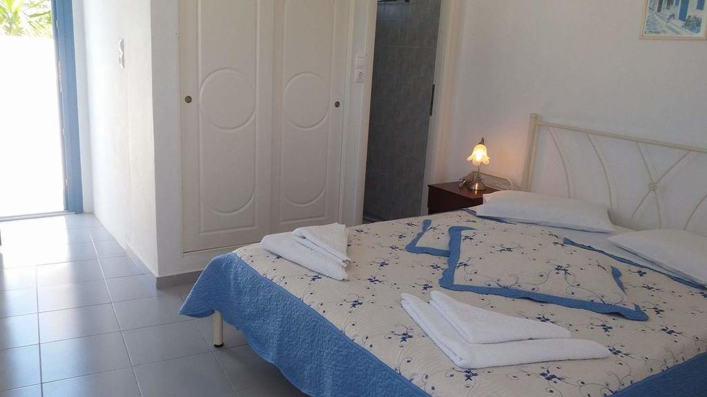 Artemis Folegandros Town