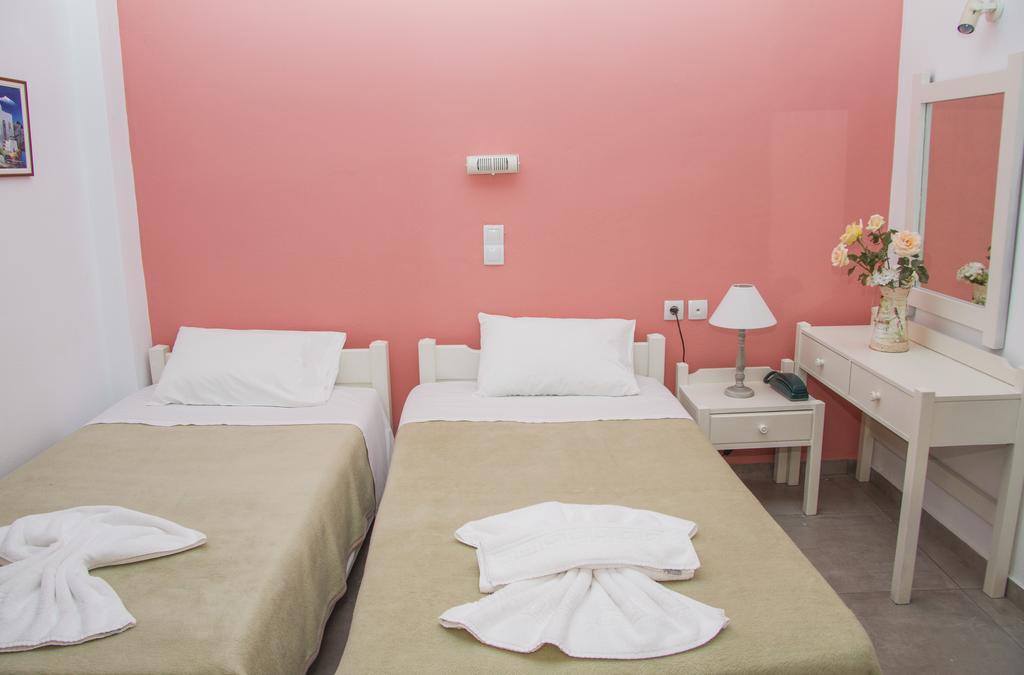Zorbas Hotel & Apartments
