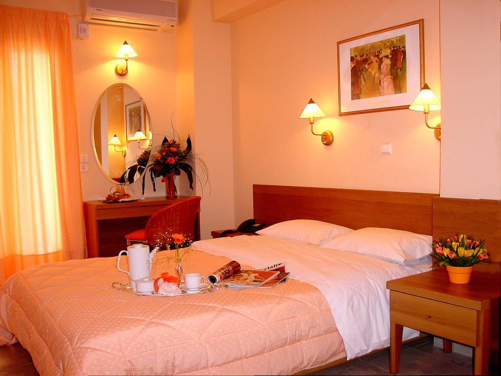 Naias Hotel