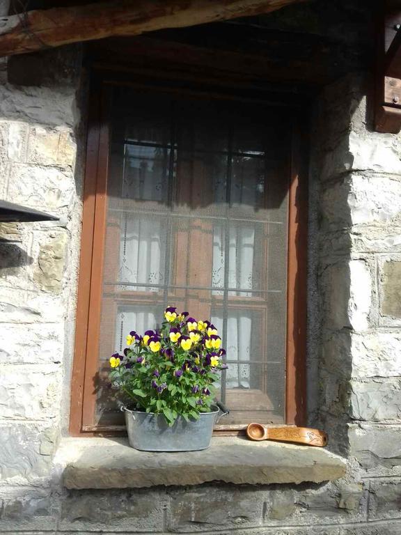Traditional Karaouli Guest house Papigko