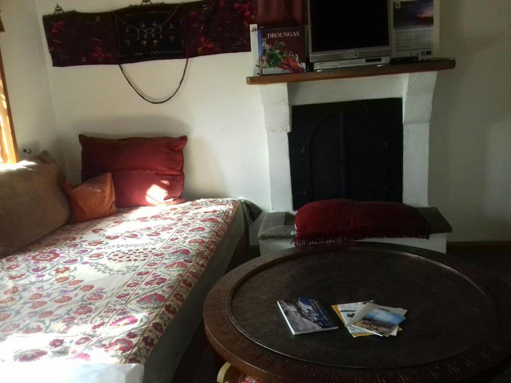Guest house Traditional Karaouli *