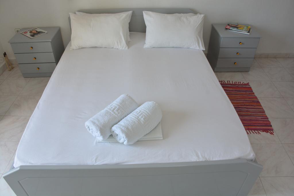 Paradise Studios Apartment