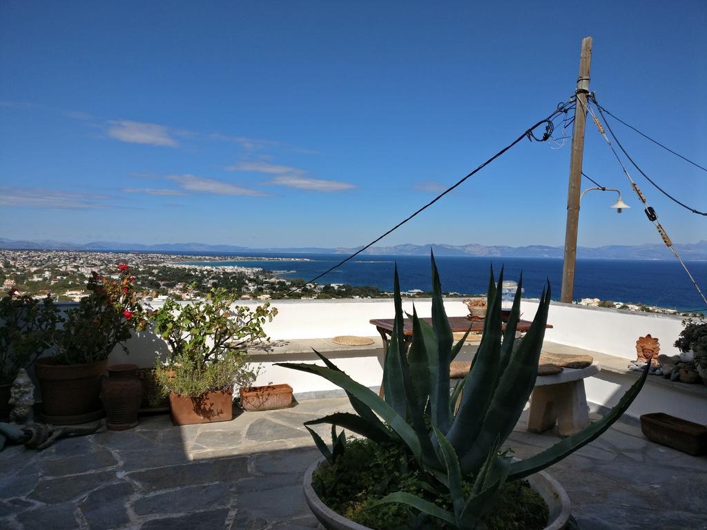 Goddess Artemis Balcony Apartment