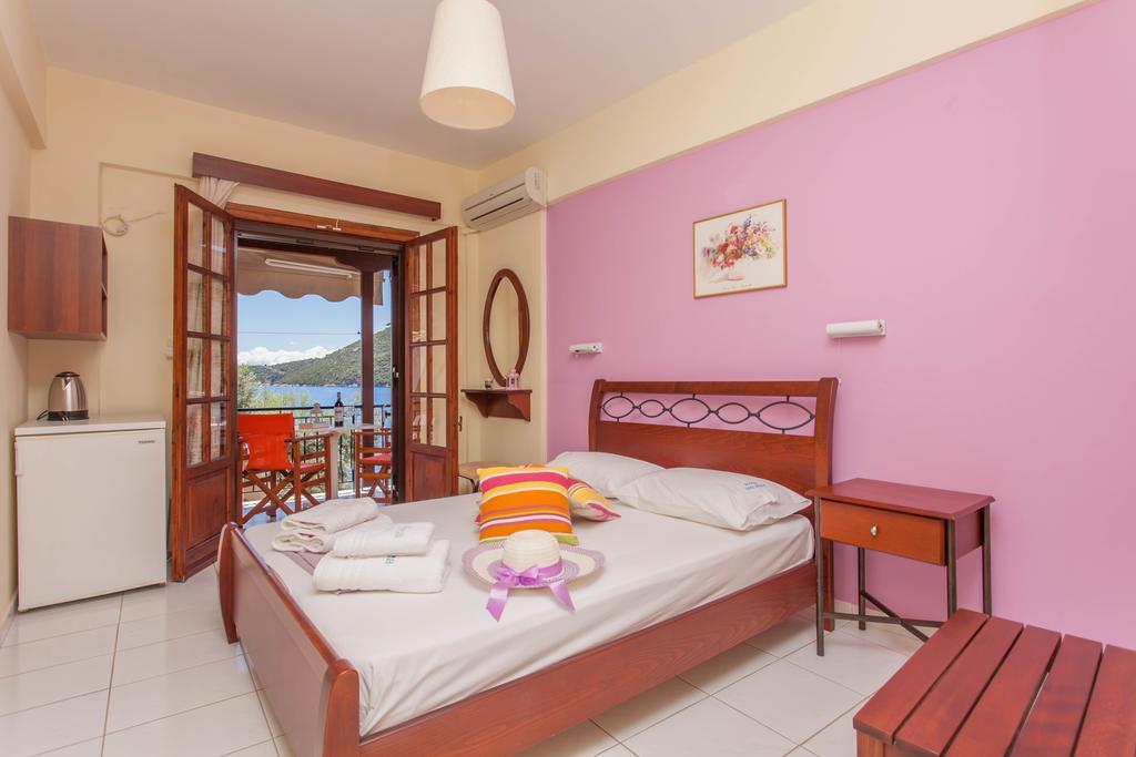 Ionio Sea Poros Aparthotel