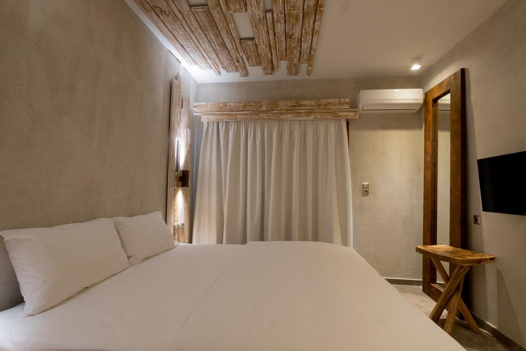 Olea House *