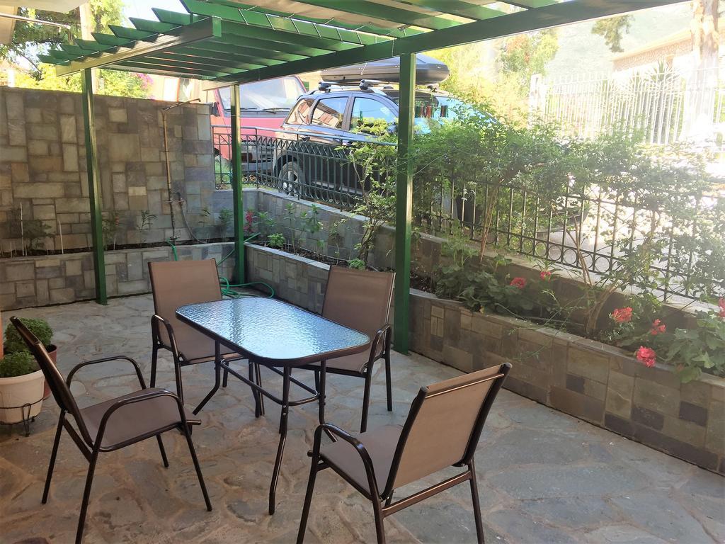 Georgakis George Apartment