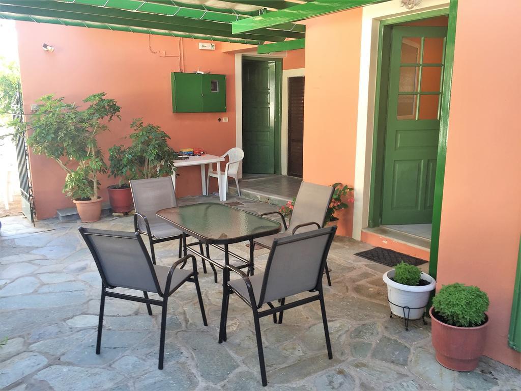 Georgakis George Apartment *